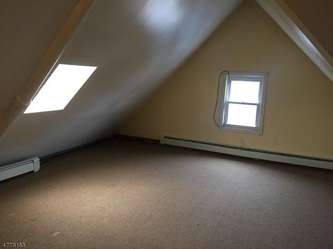 14 Chatham Pl, North Plainfield, NJ 07060 photo 2
