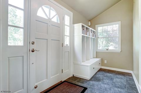 56 Mountainview Rd, Millburn, NJ 07041 photo 3
