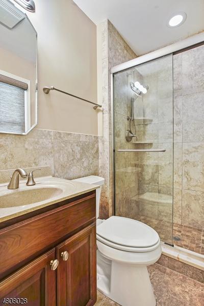 116 Fieldstone Pl, Wayne, NJ 07470 photo 15