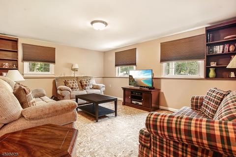 116 Fieldstone Pl, Wayne, NJ 07470 photo 16