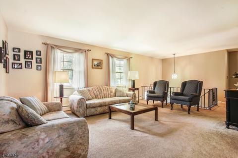 116 Fieldstone Pl, Wayne, NJ 07470 photo 4