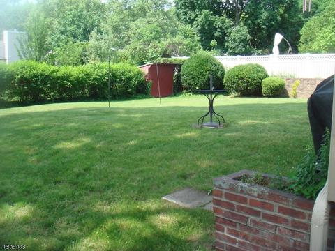 168 Lawrence Dr, Paramus, NJ 07652 photo 6