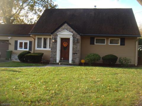 168 Lawrence Dr, Paramus, NJ 07652 photo 1
