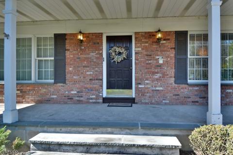 5 Ranch Rd, Upper Saddle River, NJ 07458 photo 2