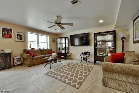17 Tulip Ter, Wayne, NJ 07470 photo 21
