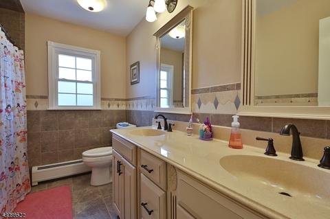 17 Tulip Ter, Wayne, NJ 07470 photo 16