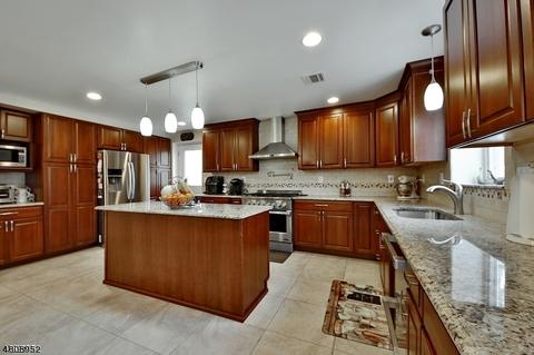 17 Tulip Ter, Wayne, NJ 07470 photo 18