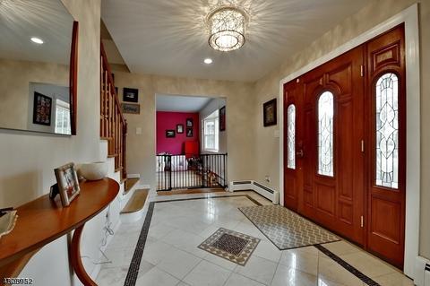 17 Tulip Ter, Wayne, NJ 07470 photo 3