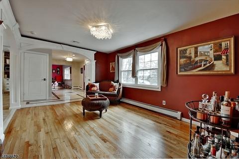 17 Tulip Ter, Wayne, NJ 07470 photo 4