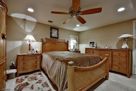 17 Tulip Ter, Wayne, NJ 07470 photo 22
