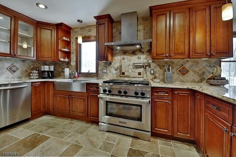 17 Tulip Ter, Wayne, NJ 07470 photo 6