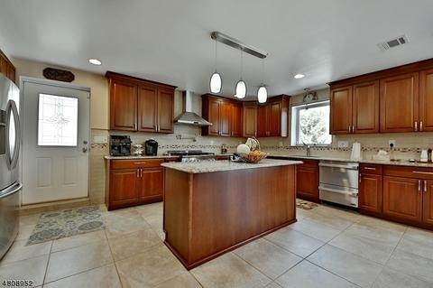 17 Tulip Ter, Wayne, NJ 07470 photo 19