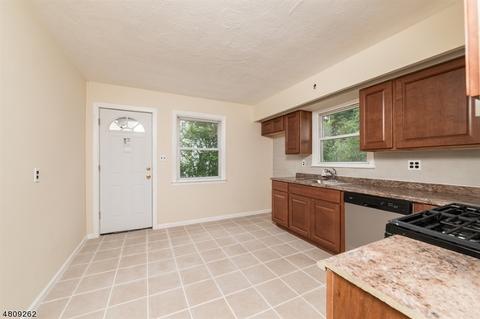 143 Westervelt Ave, North Plainfield, NJ 07060 photo 7