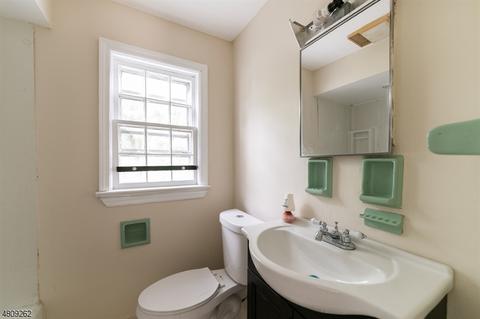 143 Westervelt Ave, North Plainfield, NJ 07060 photo 18