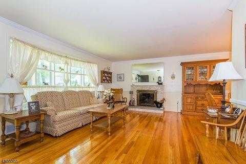 28 Cedar Pl, Wayne, NJ 07470 photo 3