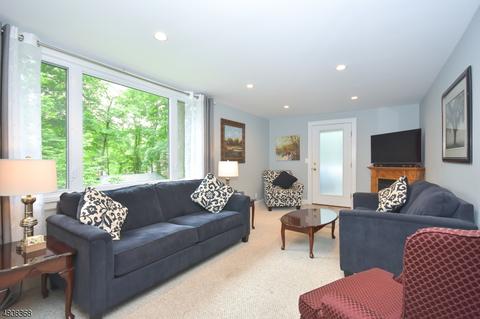 125 Balsam Rd, Wayne, NJ 07470 photo 7