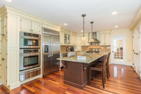 145 Pershing Ave, Nutley, NJ 07110 photo 7