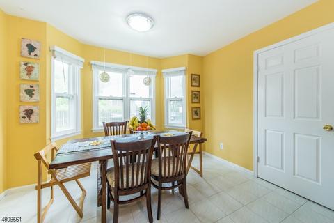 39 Agawam Dr, Wayne, NJ 07470 photo 9