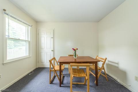 39 Agawam Dr, Wayne, NJ 07470 photo 10