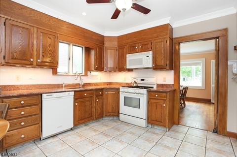 3 Watchung Pl, Summit, NJ 07901 photo 9