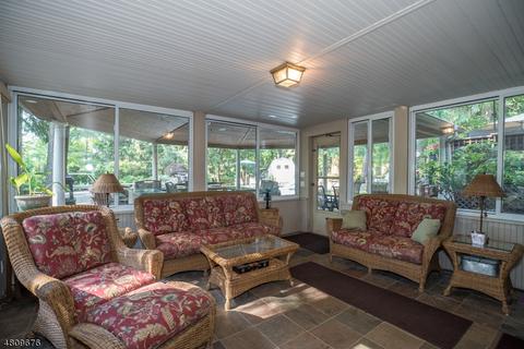 39 Ellicott Ln, Wayne, NJ 07470 photo 17