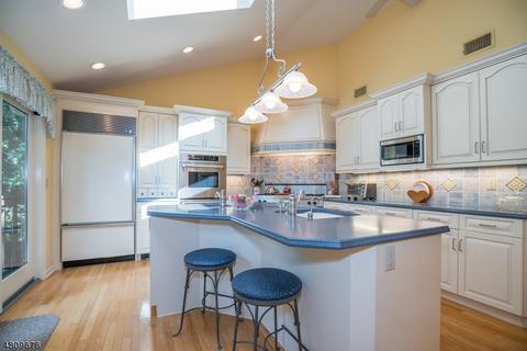 39 Ellicott Ln, Wayne, NJ 07470 photo 6