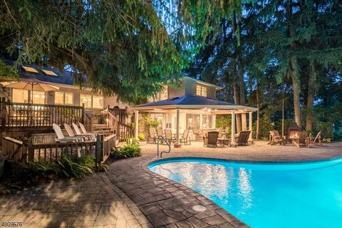 39 Ellicott Ln, Wayne, NJ 07470 photo 3