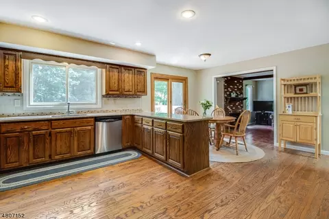 16 Rustic Trl, Flemington, NJ 08822 photo 4