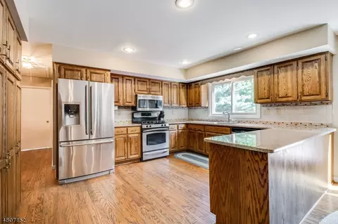 16 Rustic Trl, Flemington, NJ 08822 photo 3