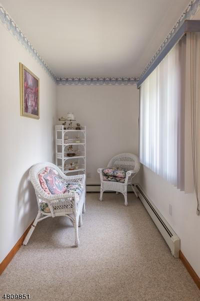 123 Monroe St, Haskell, NJ 07420 photo 4