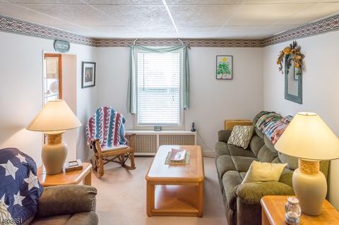 123 Monroe St, Haskell, NJ 07420 photo 10