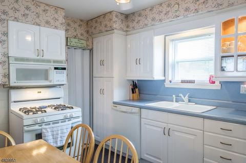 123 Monroe St, Haskell, NJ 07420 photo 17