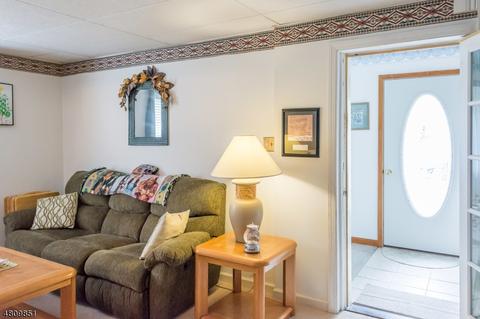 123 Monroe St, Haskell, NJ 07420 photo 5