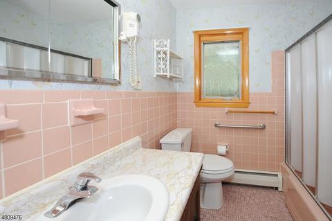 83 Farmingdale Rd, Wayne, NJ 07470 photo 12