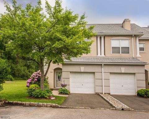 8212 Brittany Dr, Wayne, NJ 07470 photo 1