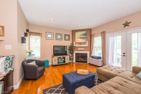 8212 Brittany Dr, Wayne, NJ 07470 photo 7