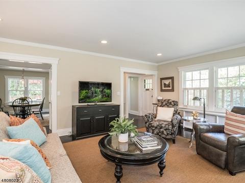 526 Upper Mountain Ave, Montclair, NJ 07043 photo 4