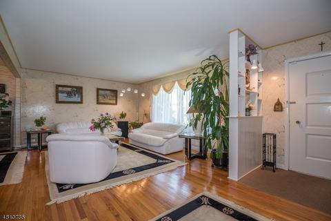 43 Allen Dr, Wayne, NJ 07470 photo 6