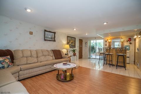43 Allen Dr, Wayne, NJ 07470 photo 13