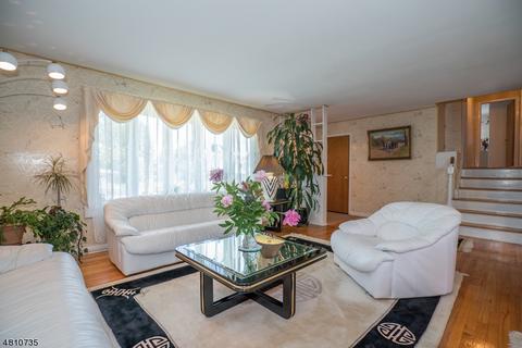 43 Allen Dr, Wayne, NJ 07470 photo 5
