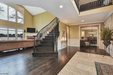 152 Pines Lake Dr, Wayne, NJ 07470 photo 4