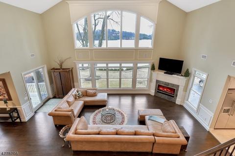 152 Pines Lake Dr, Wayne, NJ 07470 photo 14