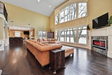 152 Pines Lake Dr, Wayne, NJ 07470 photo 5
