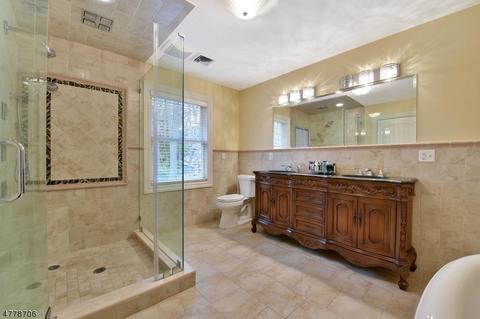 152 Pines Lake Dr, Wayne, NJ 07470 photo 18