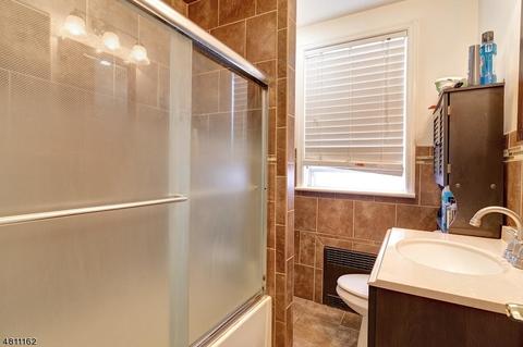 147 Berkeley Ave, Bloomfield, NJ 07003 photo 12