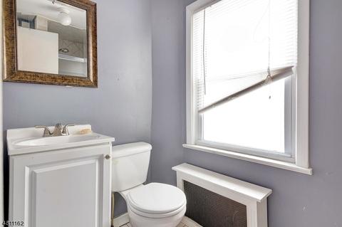 147 Berkeley Ave, Bloomfield, NJ 07003 photo 16