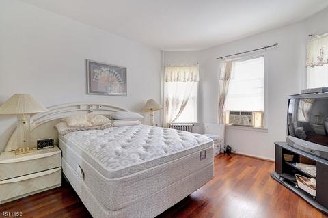 147 Berkeley Ave, Bloomfield, NJ 07003 photo 9
