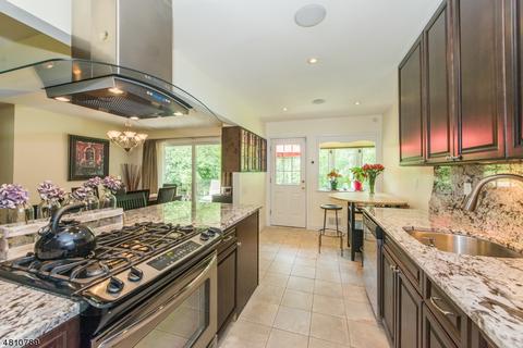 52 Brook St, Berkeley Heights, NJ 07922 photo 6