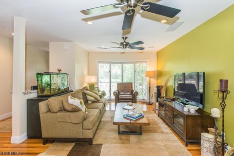 52 Brook St, Berkeley Heights, NJ 07922 photo 2