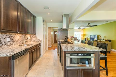 52 Brook St, Berkeley Heights, NJ 07922 photo 7
